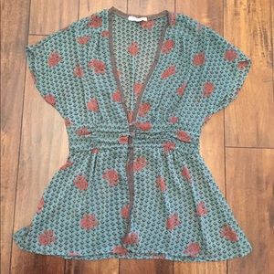 Kimchi Blue top size Large